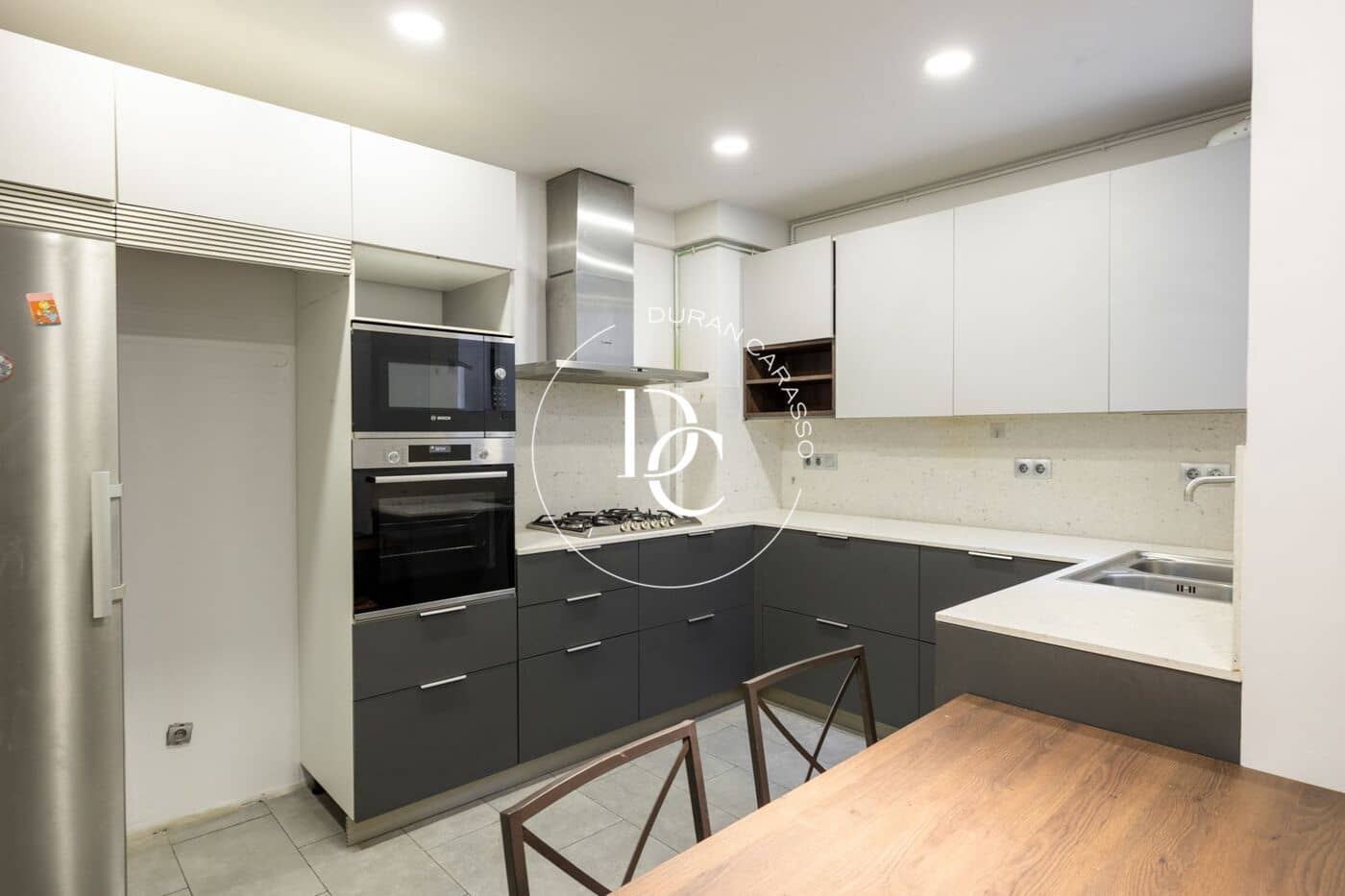 7 bedroom Apartment for sale in Barcelona city - € 1,625,000 (Ref: 9695476)