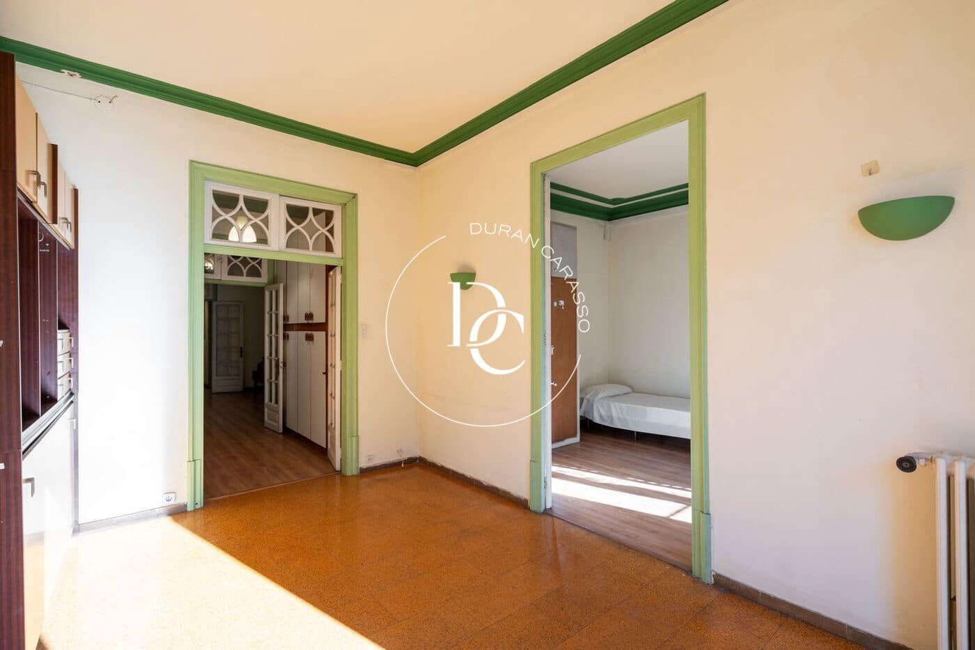 7 bedroom Apartment for sale in Barcelona city - € 1,625,000 (Ref: 9695476)