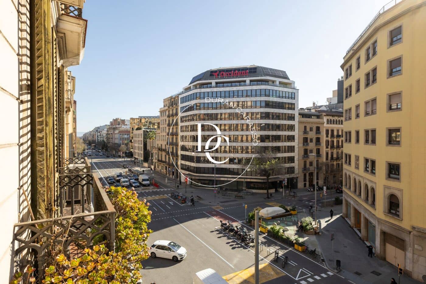 7 bedroom Apartment for sale in Barcelona city - € 1,625,000 (Ref: 9695476)