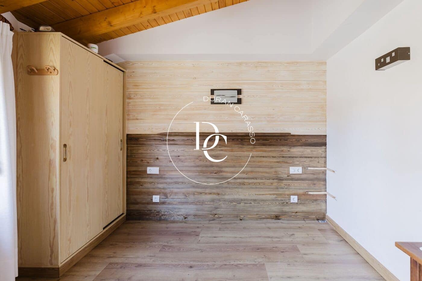 5 bedroom Villa for sale in Llivia - € 990,000 (Ref: 9695477)