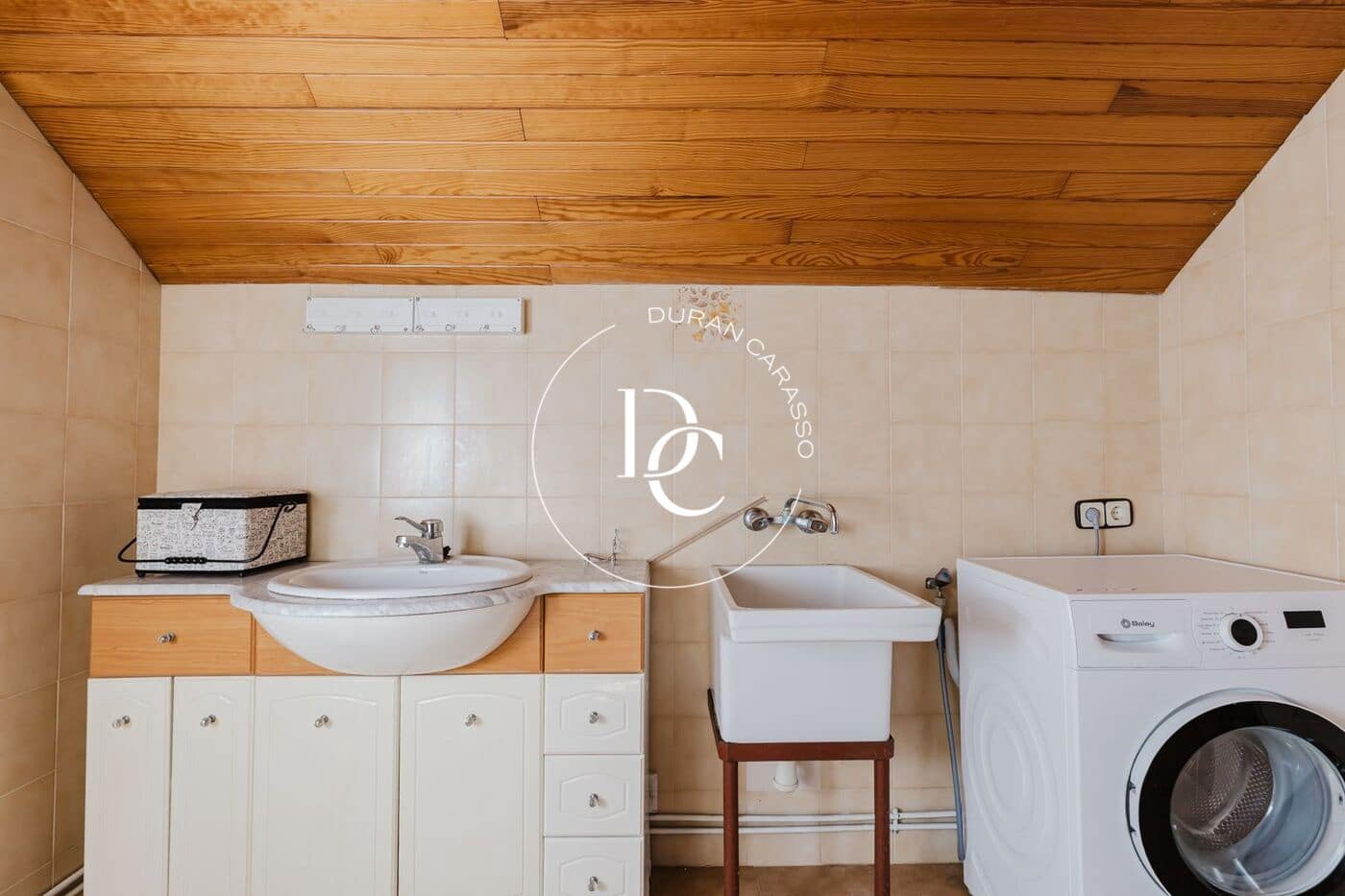 5 bedroom Villa for sale in Llivia - € 990,000 (Ref: 9695477)