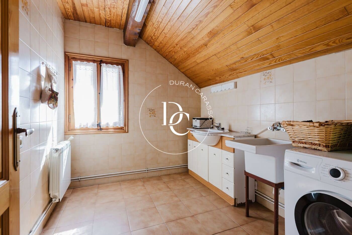 5 bedroom Villa for sale in Llivia - € 990,000 (Ref: 9695477)