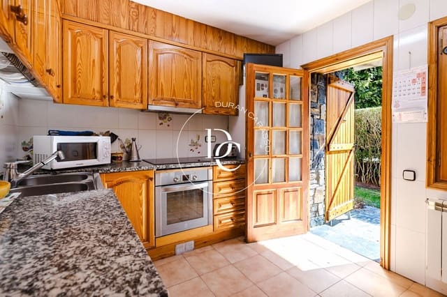 5 soverom Villa til salgs i Llívia - € 990 000 (Ref: 9695477)