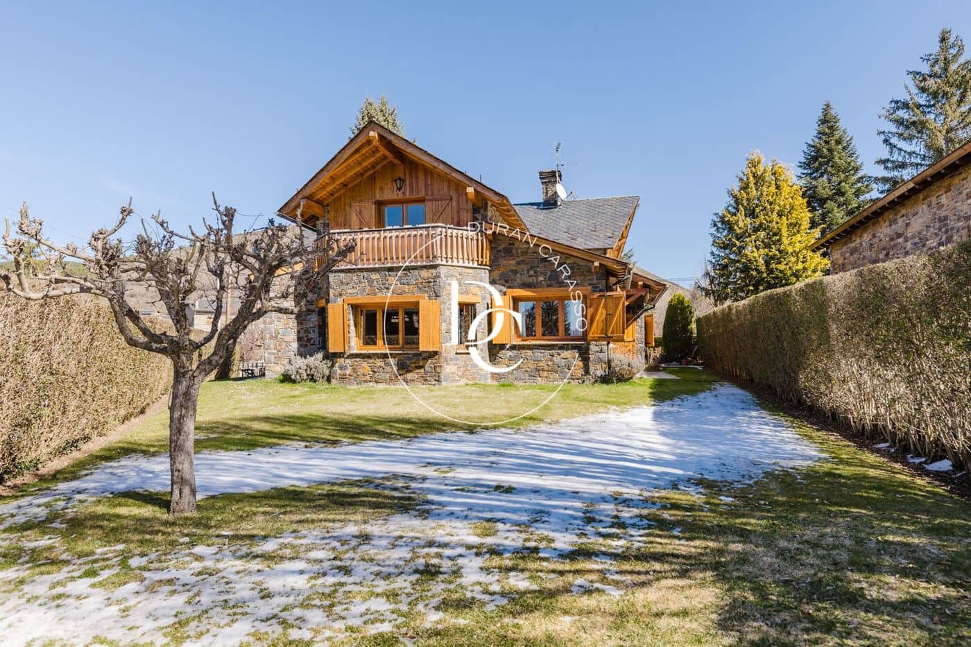 5 bedroom Villa for sale in Llivia - € 990,000 (Ref: 9695477)