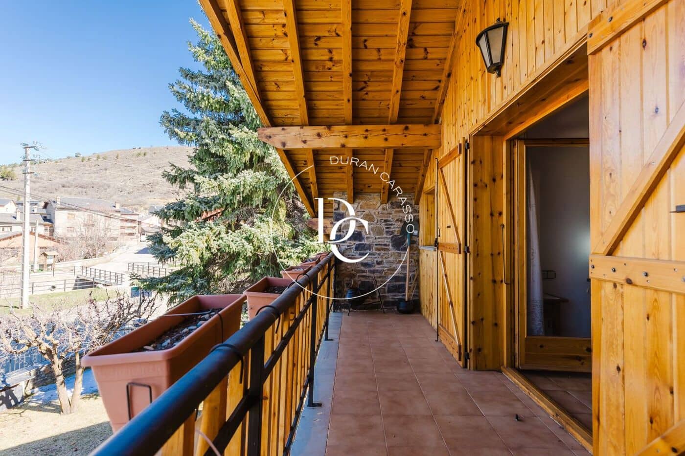 5 bedroom Villa for sale in Llivia - € 990,000 (Ref: 9695477)