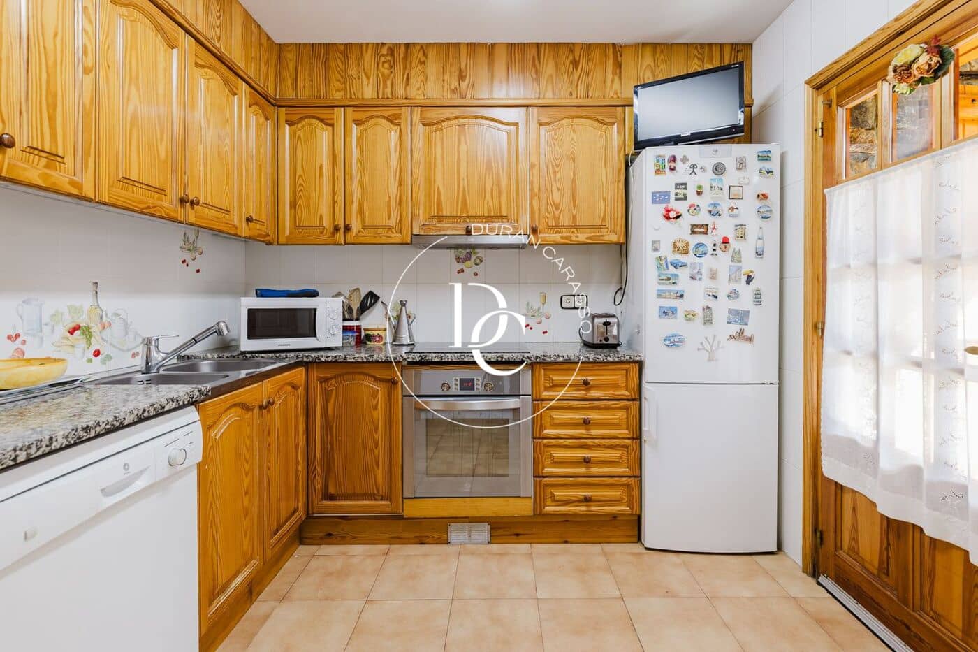 5 bedroom Villa for sale in Llivia - € 990,000 (Ref: 9695477)