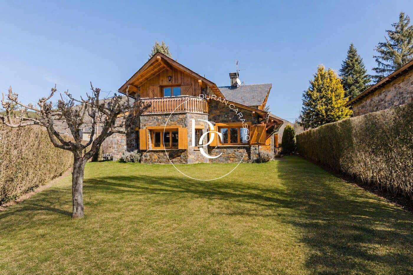 5 bedroom Villa for sale in Llivia - € 990,000 (Ref: 9695477)