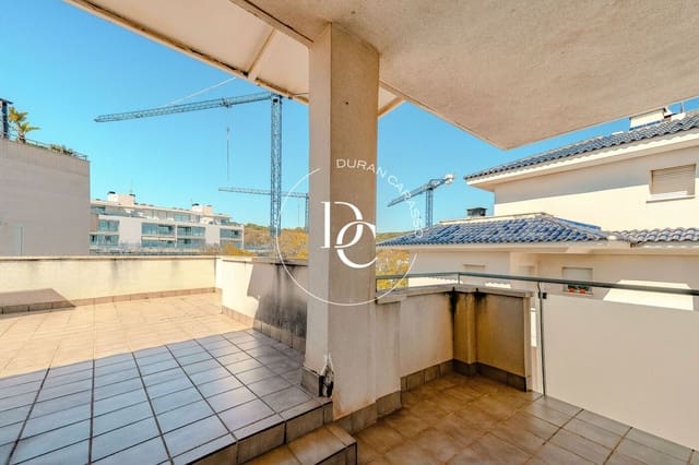2 quarto Penthouse para venda em Sitges - 705 000 € (Ref: 9712173)