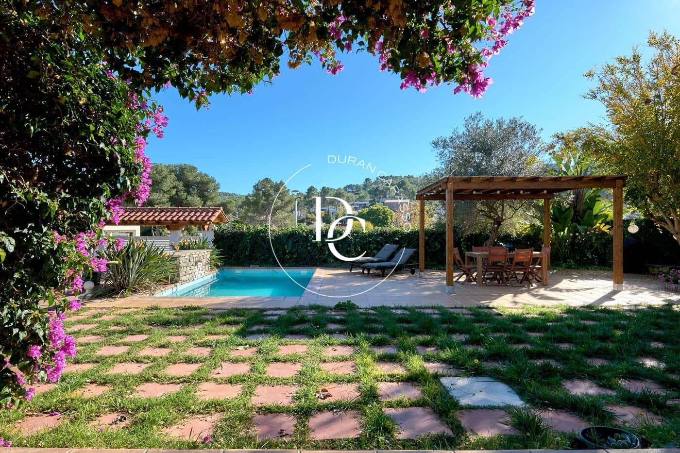 Chalet de 3 habitaciones en Sant Pere de Ribes en venta con piscina - 730.000 € (Ref: 9720127)