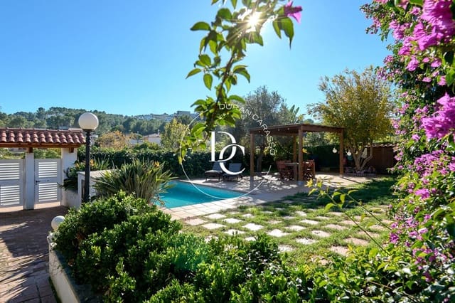 3 makuuhuone Huvila myytävänä paikassa Sant Pere de Ribes mukana uima-altaan - 730 000 € (Ref: 9720127)