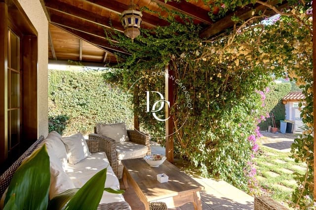 3 makuuhuone Huvila myytävänä paikassa Sant Pere de Ribes mukana uima-altaan - 730 000 € (Ref: 9720127)