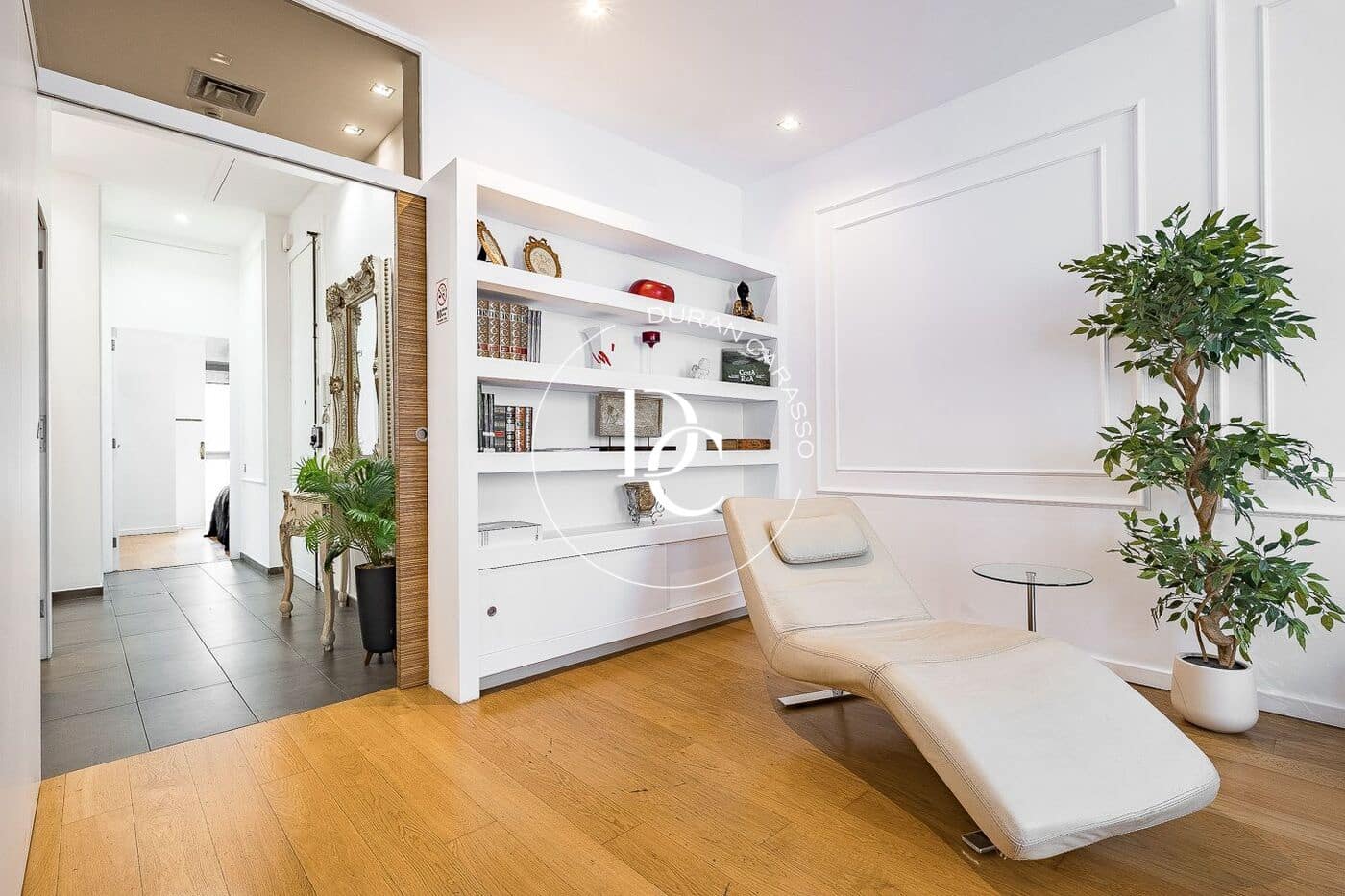 2 bedroom Apartment for sale in Barcelona city - € 900,000 (Ref: 9721841)