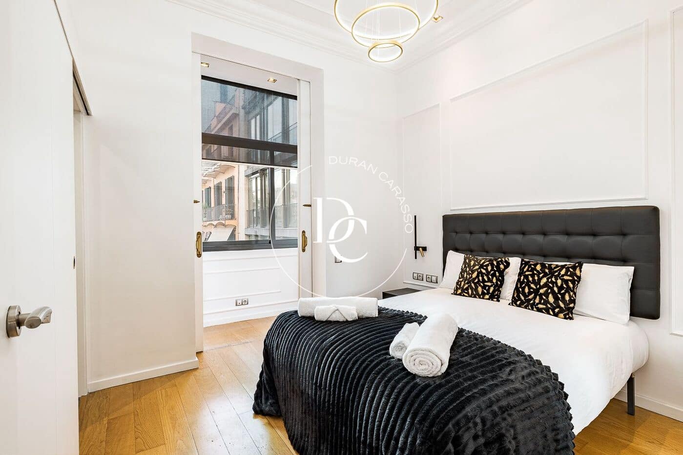 2 bedroom Apartment for sale in Barcelona city - € 900,000 (Ref: 9721841)