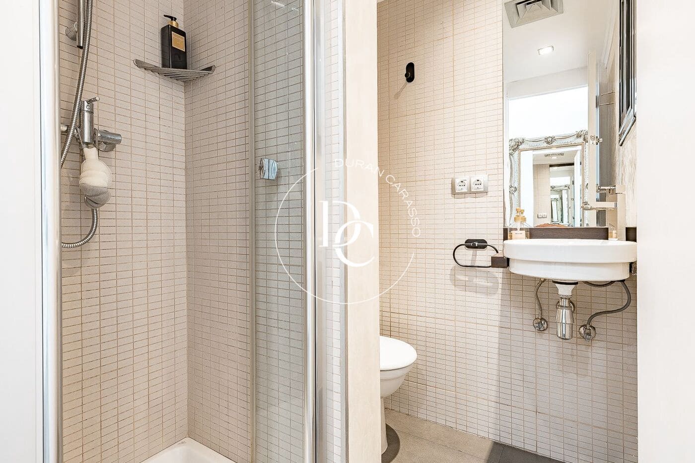 2 bedroom Apartment for sale in Barcelona city - € 900,000 (Ref: 9721841)