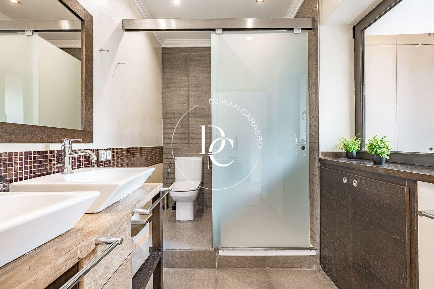 2 bedroom Apartment for sale in Barcelona city - € 900,000 (Ref: 9721841)