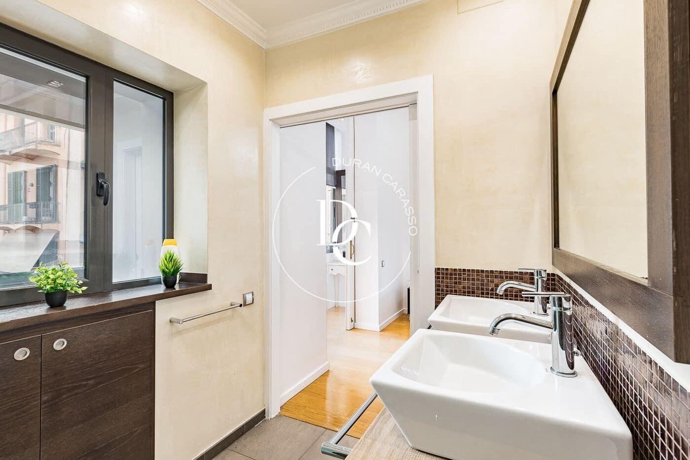 2 bedroom Apartment for sale in Barcelona city - € 900,000 (Ref: 9721841)