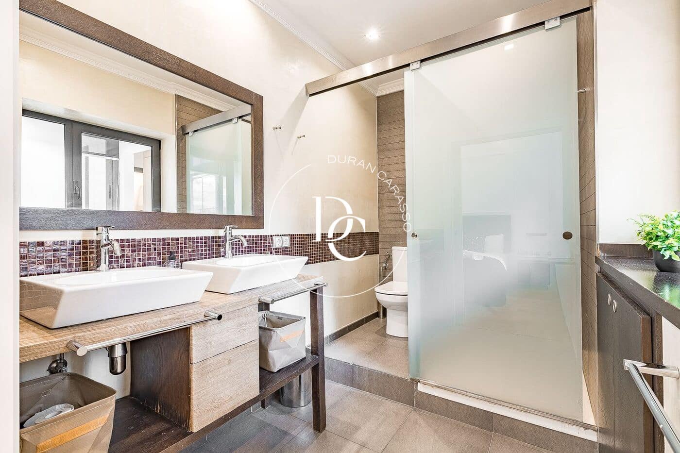 2 bedroom Apartment for sale in Barcelona city - € 900,000 (Ref: 9721841)