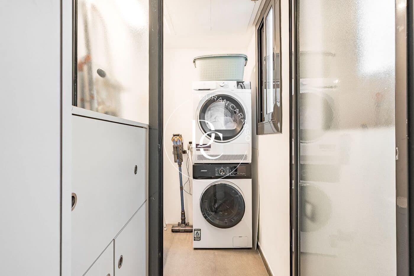 2 bedroom Apartment for sale in Barcelona city - € 900,000 (Ref: 9721841)