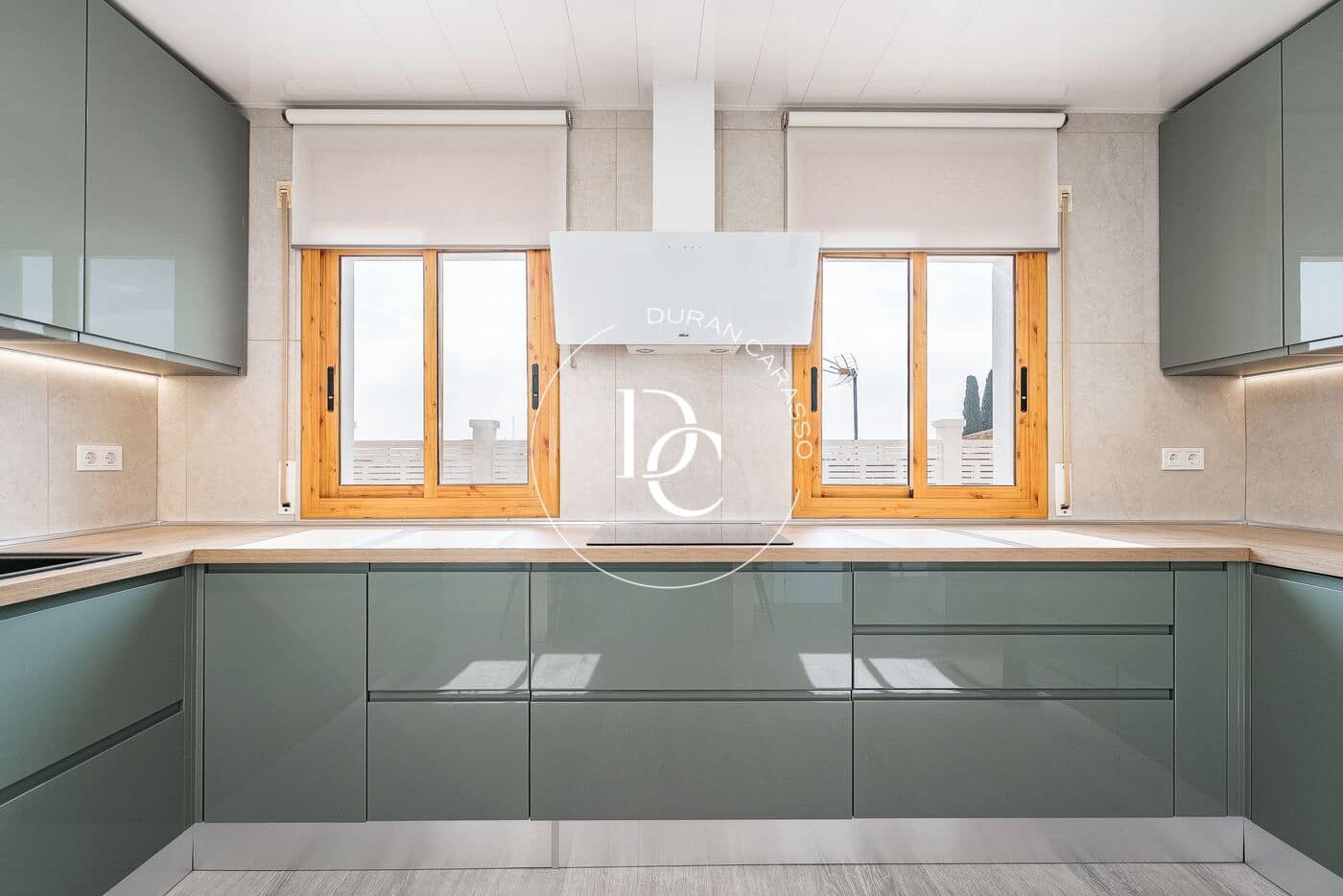 3 bedroom Villa for rent in Cubelles with pool - € 2,900 (Ref: 9726775)