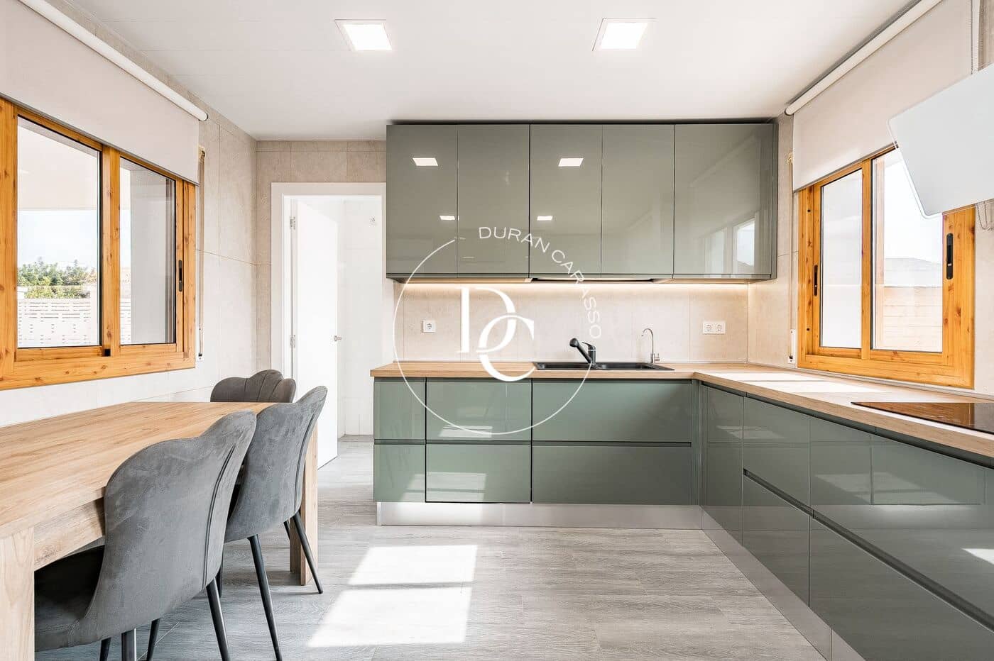 3 bedroom Villa for rent in Cubelles with pool - € 2,900 (Ref: 9726775)