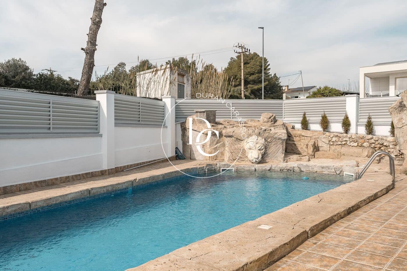 3 bedroom Villa for rent in Cubelles with pool - € 2,900 (Ref: 9726775)