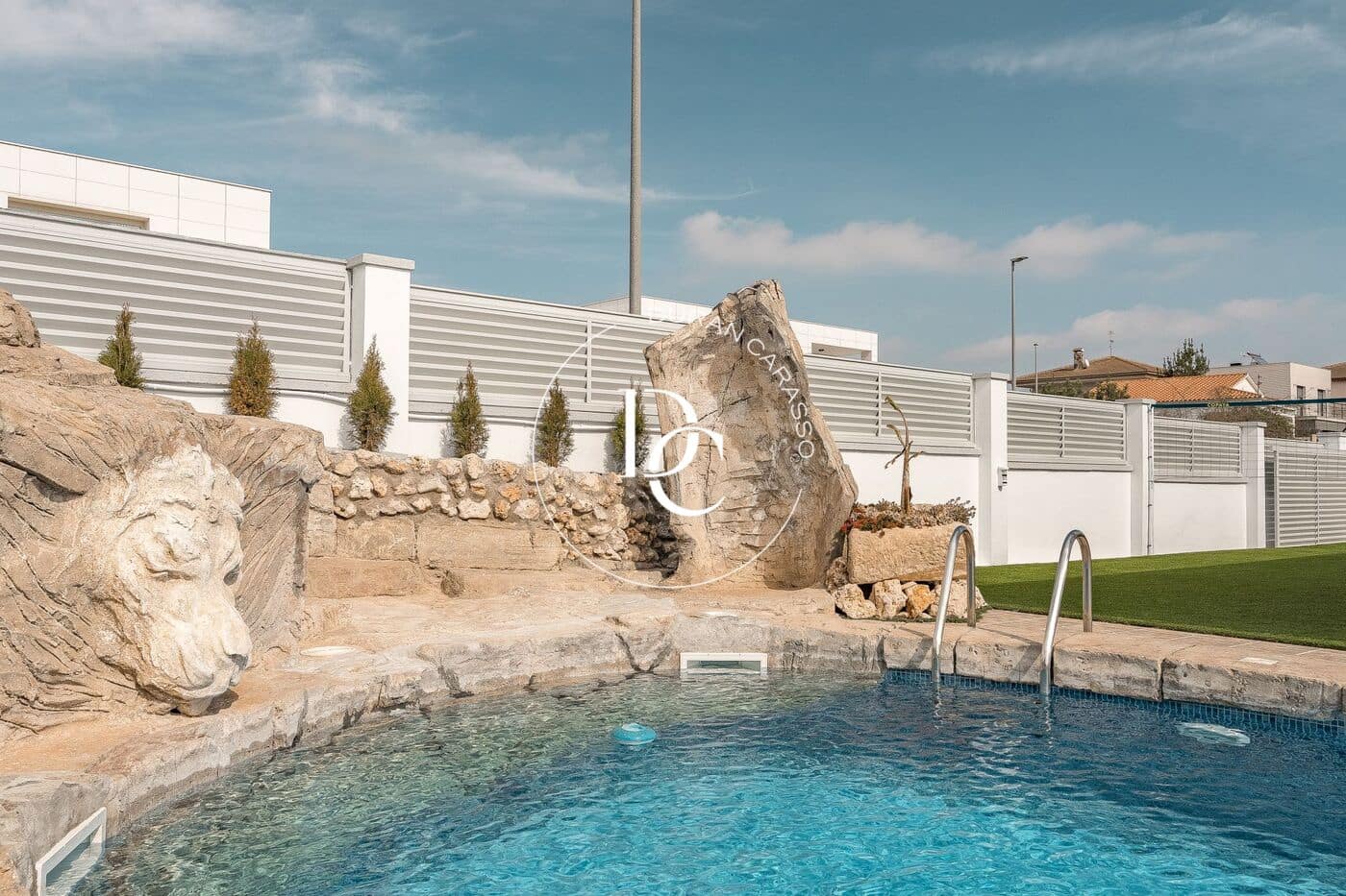 3 bedroom Villa for rent in Cubelles with pool - € 2,900 (Ref: 9726775)