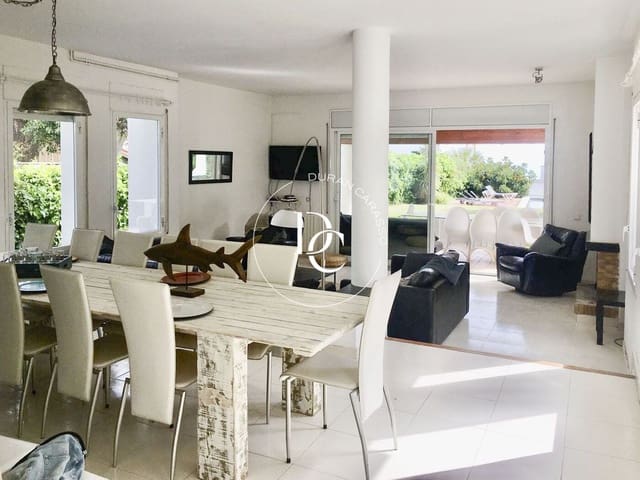 5 soverom Villa til salgs i Sitges med svømmebasseng - € 1 760 000 (Ref: 9752170)