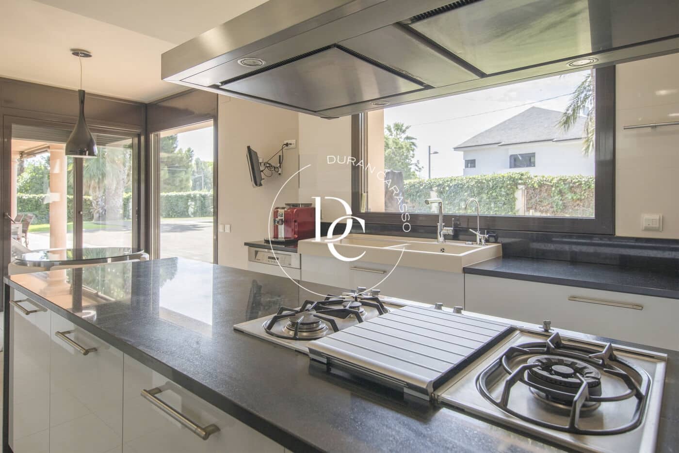 Chalet de 4 habitaciones en Sitges en alquiler con piscina - 12.000 € (Ref: 9755867)