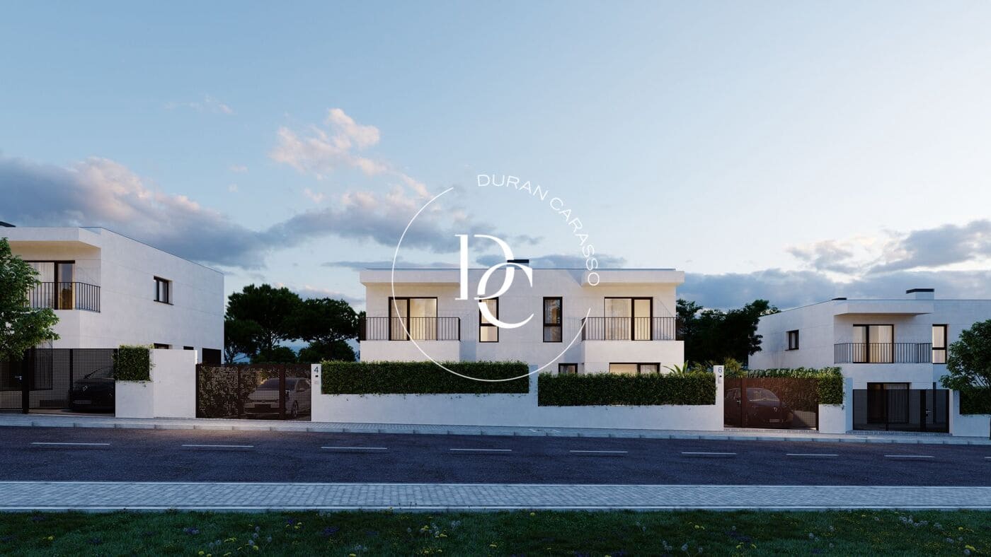 4 bedroom Townhouse for sale in Segur de Calafell - € 460,000 (Ref: 9788535)