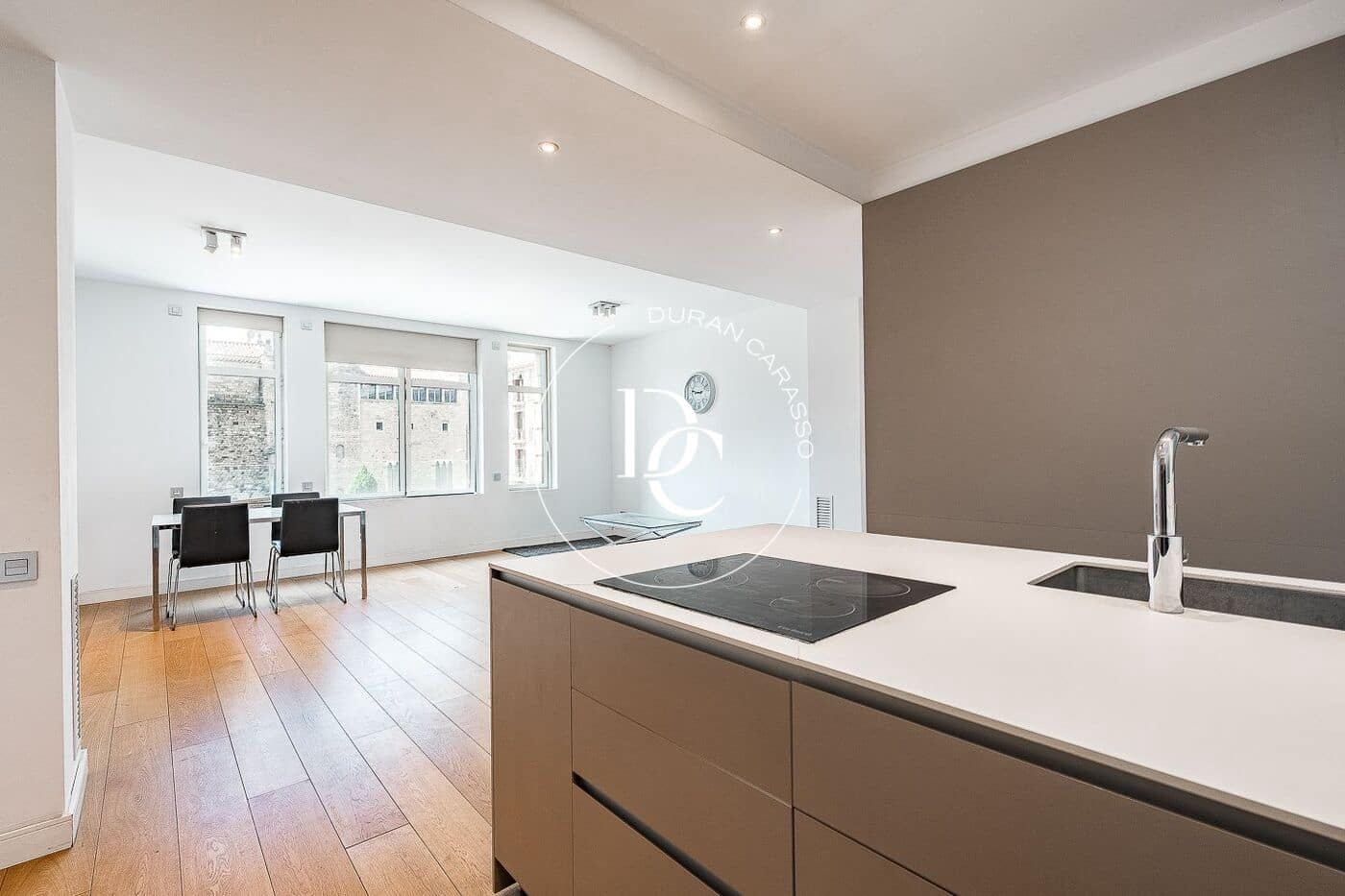 2 makuuhuone Huoneisto myytävänä paikassa Barcelona kaupunki - 890 000 € (Ref: 9791205)