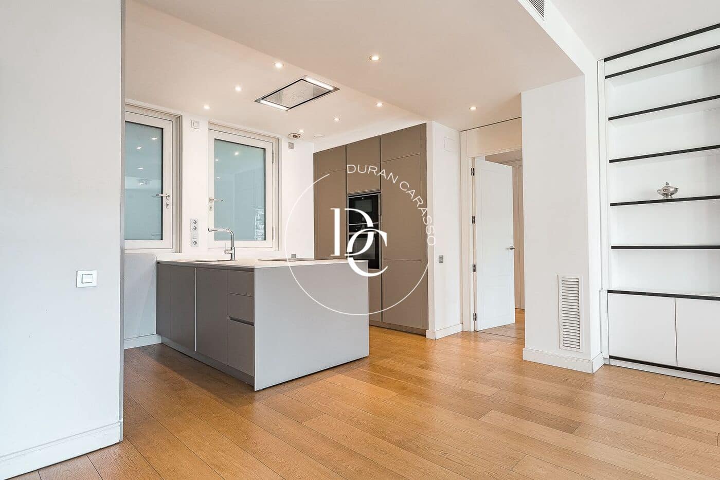 2 makuuhuone Huoneisto myytävänä paikassa Barcelona kaupunki - 890 000 € (Ref: 9791205)