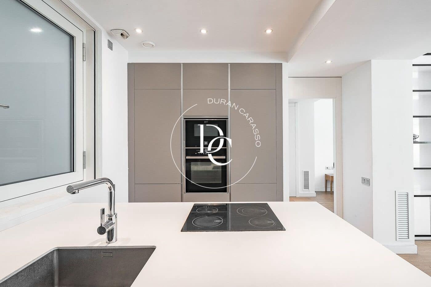 2 makuuhuone Huoneisto myytävänä paikassa Barcelona kaupunki - 890 000 € (Ref: 9791205)