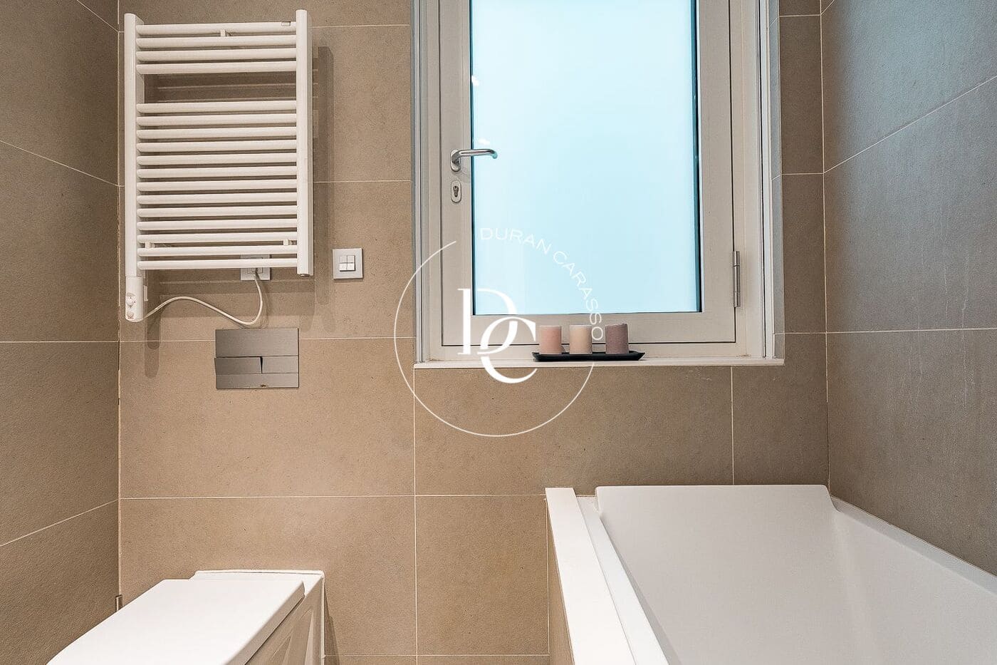 2 makuuhuone Huoneisto myytävänä paikassa Barcelona kaupunki - 890 000 € (Ref: 9791205)