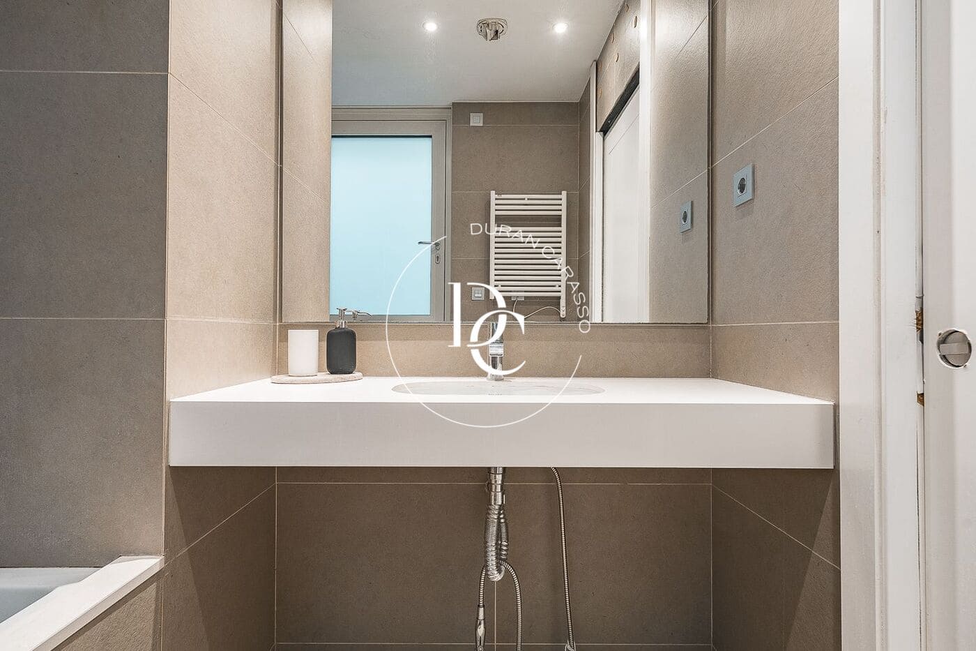 2 makuuhuone Huoneisto myytävänä paikassa Barcelona kaupunki - 890 000 € (Ref: 9791205)