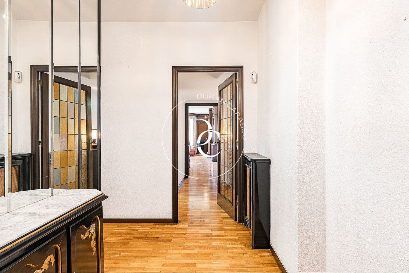 4 soveværelse Lejlighed til salg i Barcelona by - € 840.000 (Ref: 9791206)