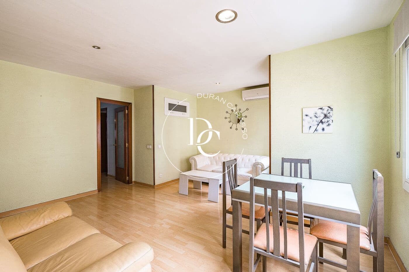 Apartamento de 3 habitaciones en Barcelona ciudad en venta - 297.000 € (Ref: 9806589)