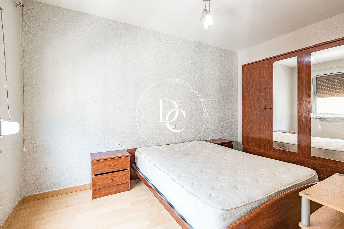 Apartamento de 3 habitaciones en Barcelona ciudad en venta - 297.000 € (Ref: 9806589)