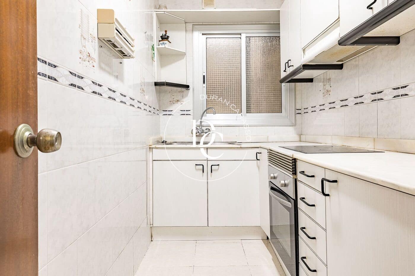 Apartamento de 3 habitaciones en Barcelona ciudad en venta - 297.000 € (Ref: 9806589)