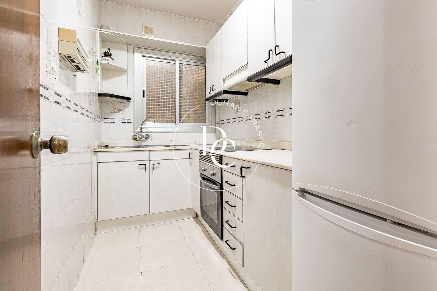 Apartamento de 3 habitaciones en Barcelona ciudad en venta - 297.000 € (Ref: 9806589)