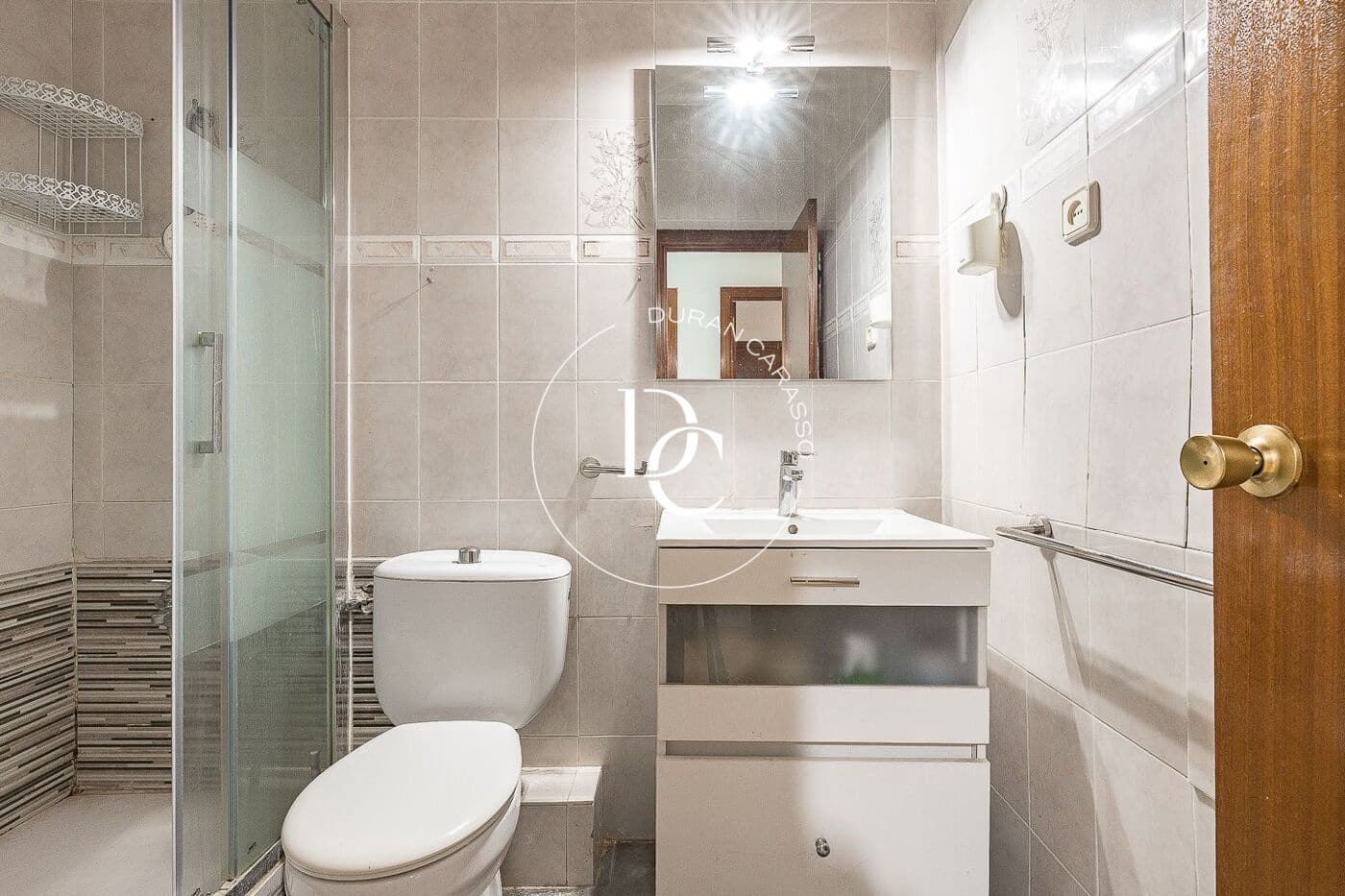 Apartamento de 3 habitaciones en Barcelona ciudad en venta - 297.000 € (Ref: 9806589)