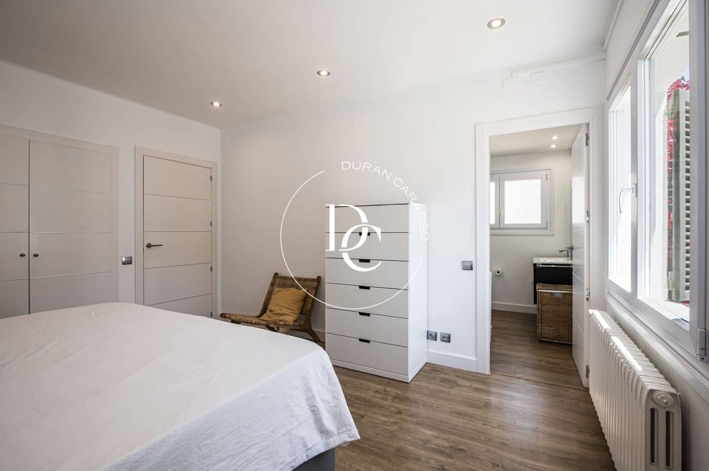 5 bedroom Semi-detached Villa for rent in Sitges with pool garage - € 4,500 (Ref: 9806590)