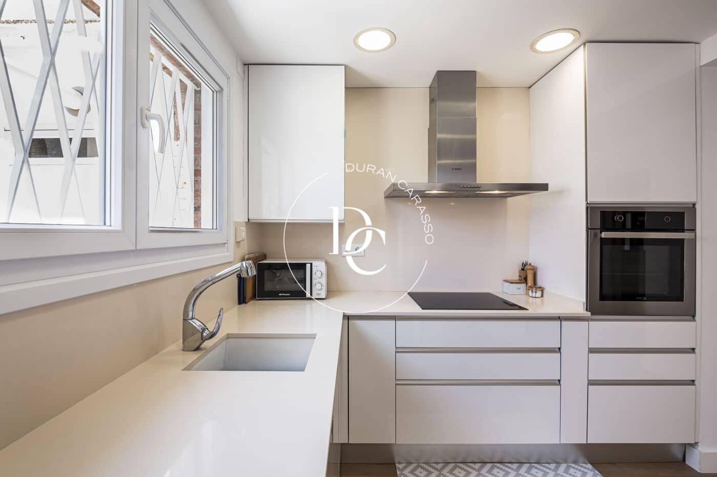 5 bedroom Semi-detached Villa for rent in Sitges with pool garage - € 4,500 (Ref: 9806590)
