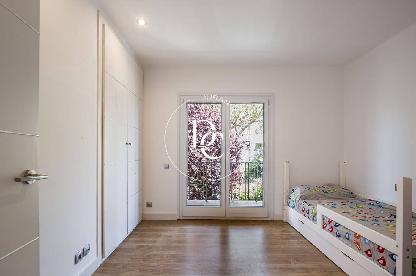 5 bedroom Semi-detached Villa for rent in Sitges with pool garage - € 4,500 (Ref: 9806590)