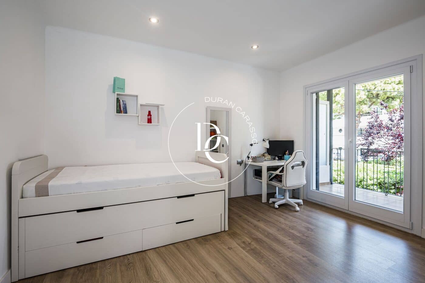 5 bedroom Semi-detached Villa for rent in Sitges with pool garage - € 4,500 (Ref: 9806590)