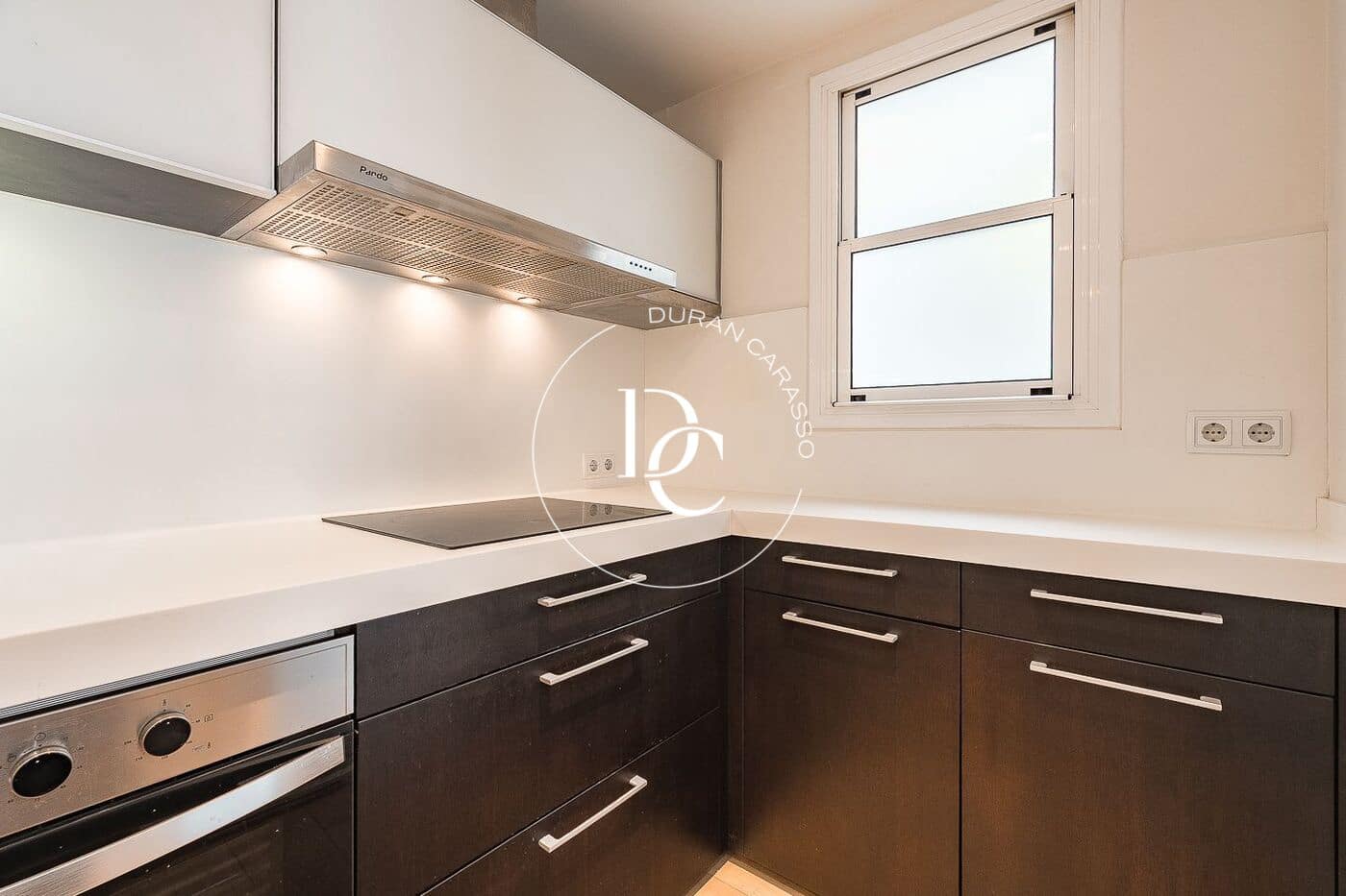 Apartamento de 3 habitaciones en Barcelona ciudad en venta - 593.000 € (Ref: 9812271)