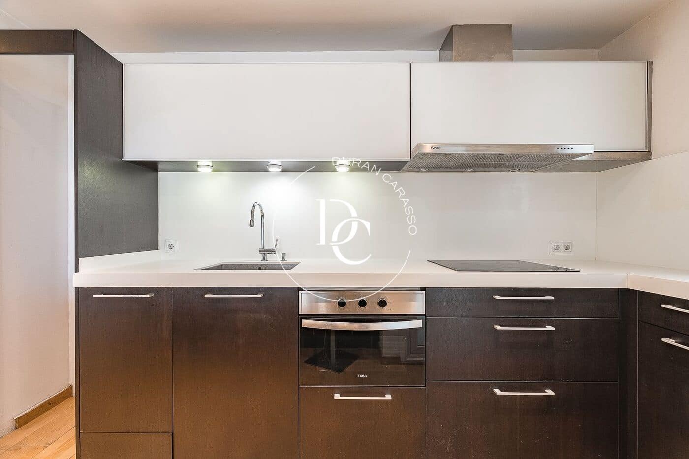 Apartamento de 3 habitaciones en Barcelona ciudad en venta - 593.000 € (Ref: 9812271)