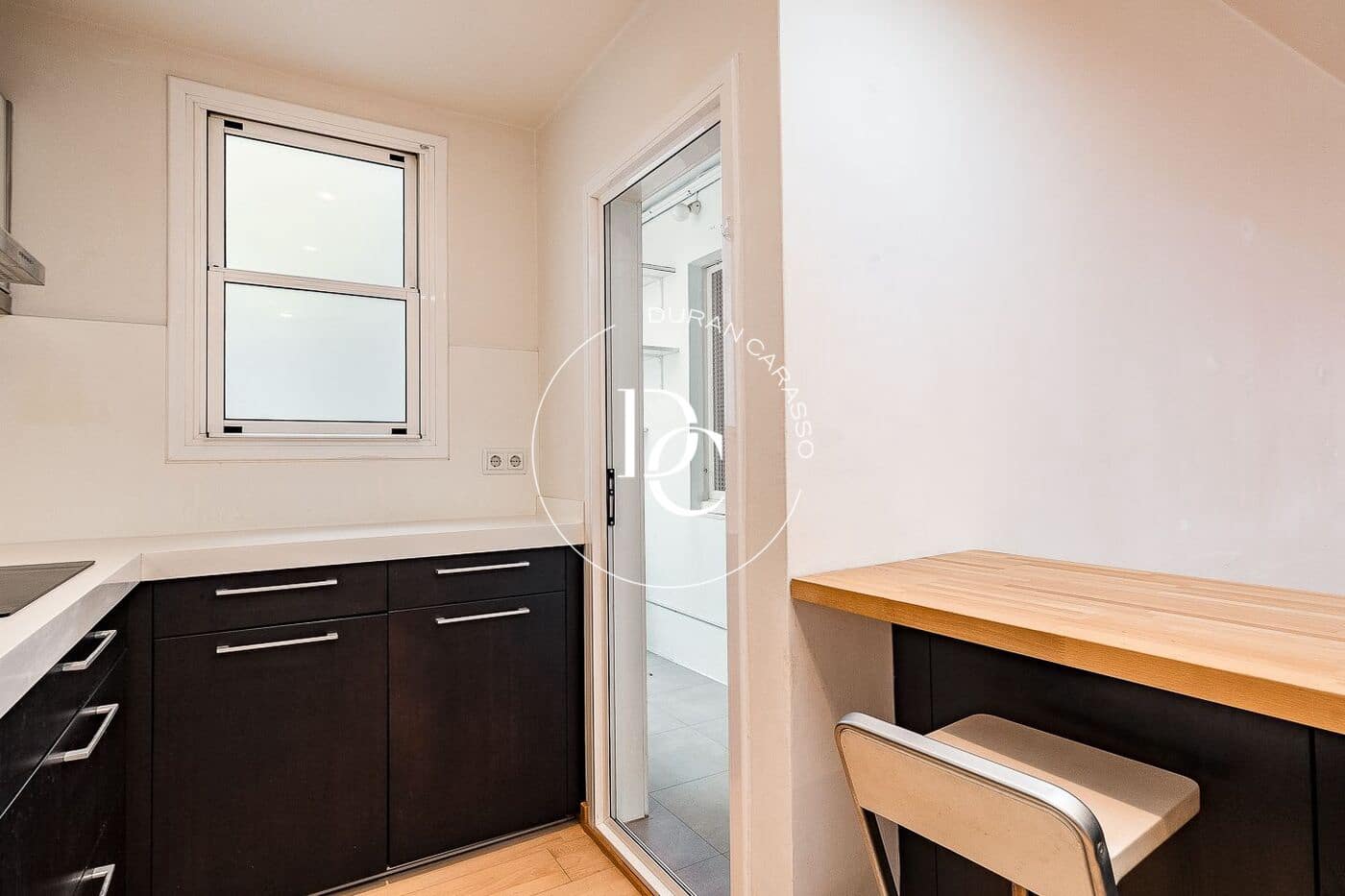 Apartamento de 3 habitaciones en Barcelona ciudad en venta - 593.000 € (Ref: 9812271)