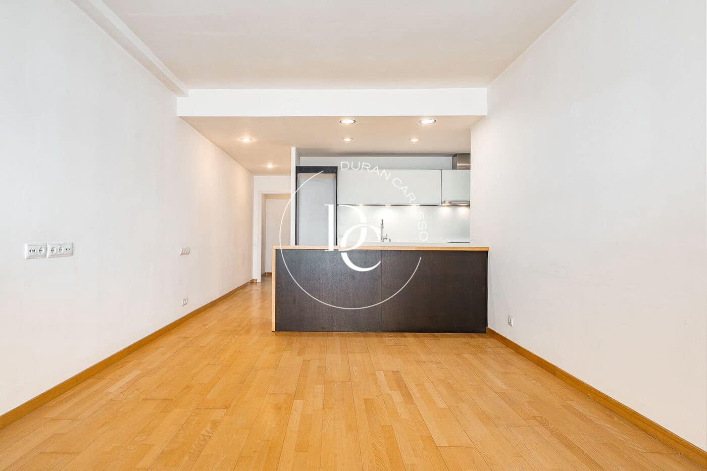 Apartamento de 3 habitaciones en Barcelona ciudad en venta - 593.000 € (Ref: 9812271)