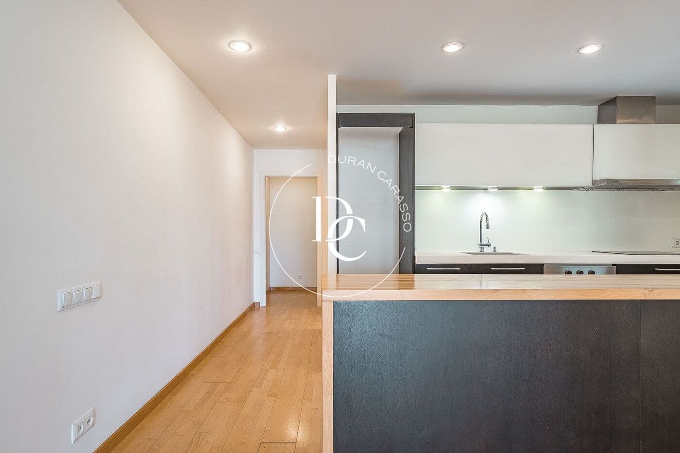 Apartamento de 3 habitaciones en Barcelona ciudad en venta - 593.000 € (Ref: 9812271)