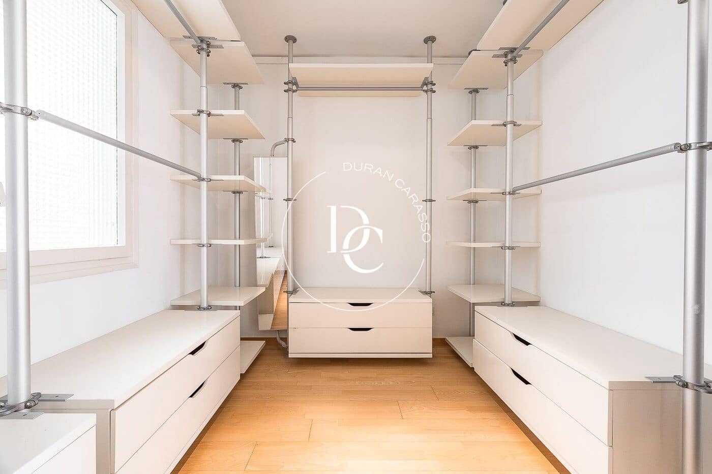 Apartamento de 3 habitaciones en Barcelona ciudad en venta - 593.000 € (Ref: 9812271)